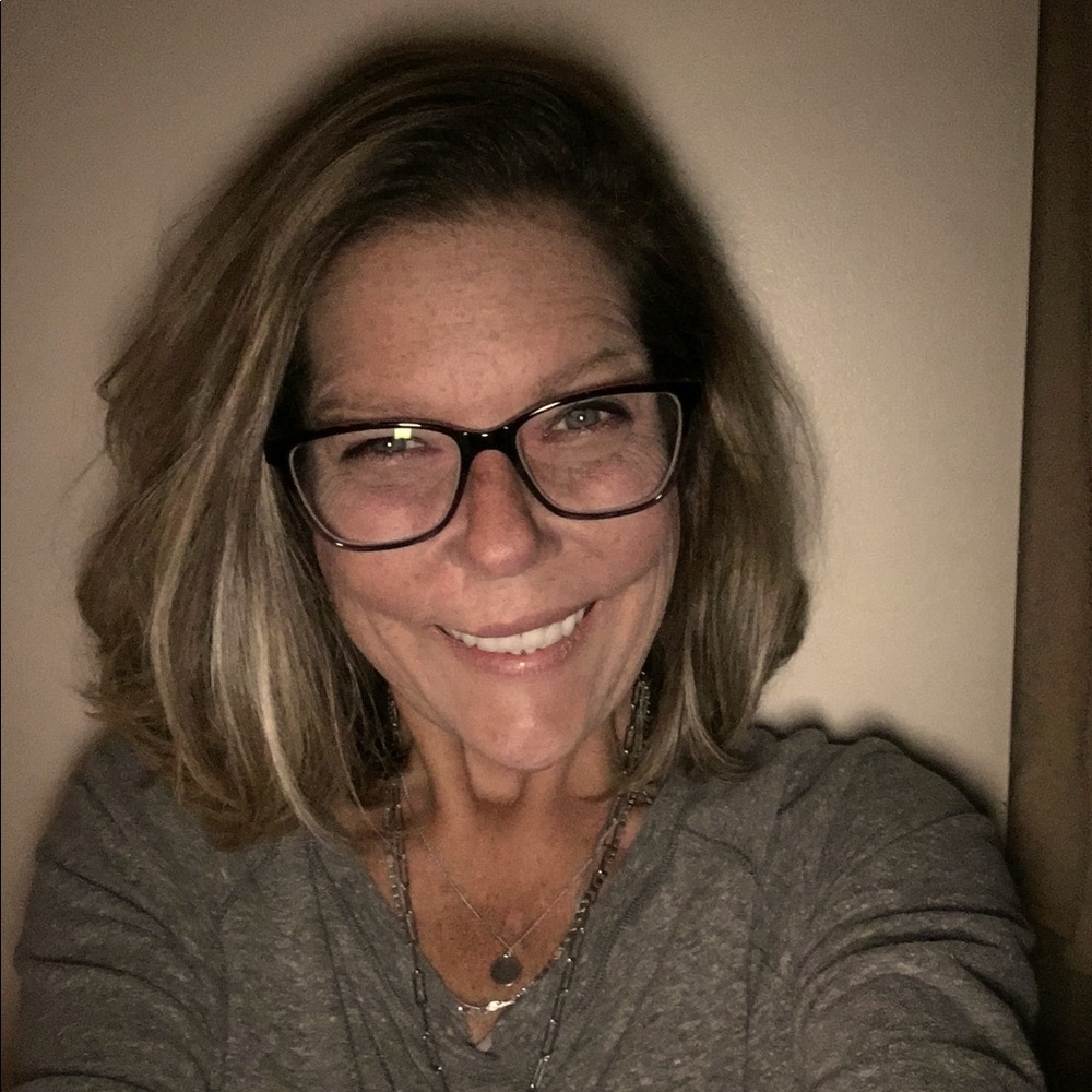 Meet your Posher, Tamra l.